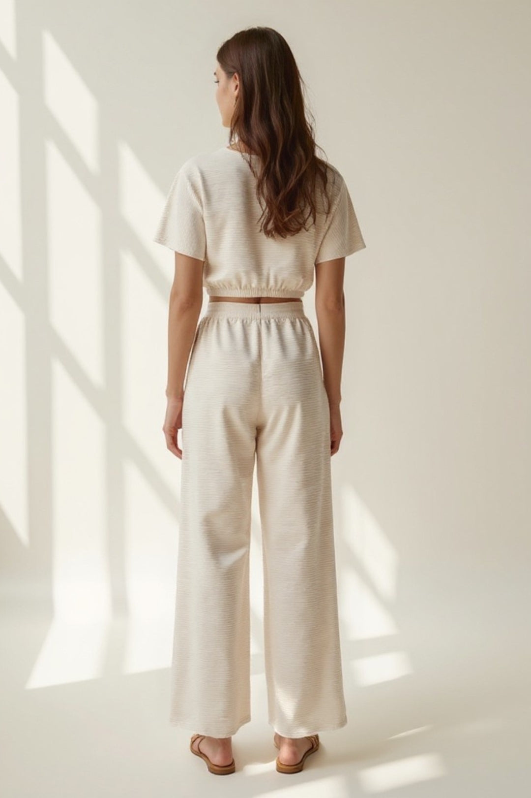 Ensemble Décontracté Deux Pièces avec Top Court et Pantalon Large à Taille Élastique | Confort Moderne | Vert, Noir ou Beige Rayé