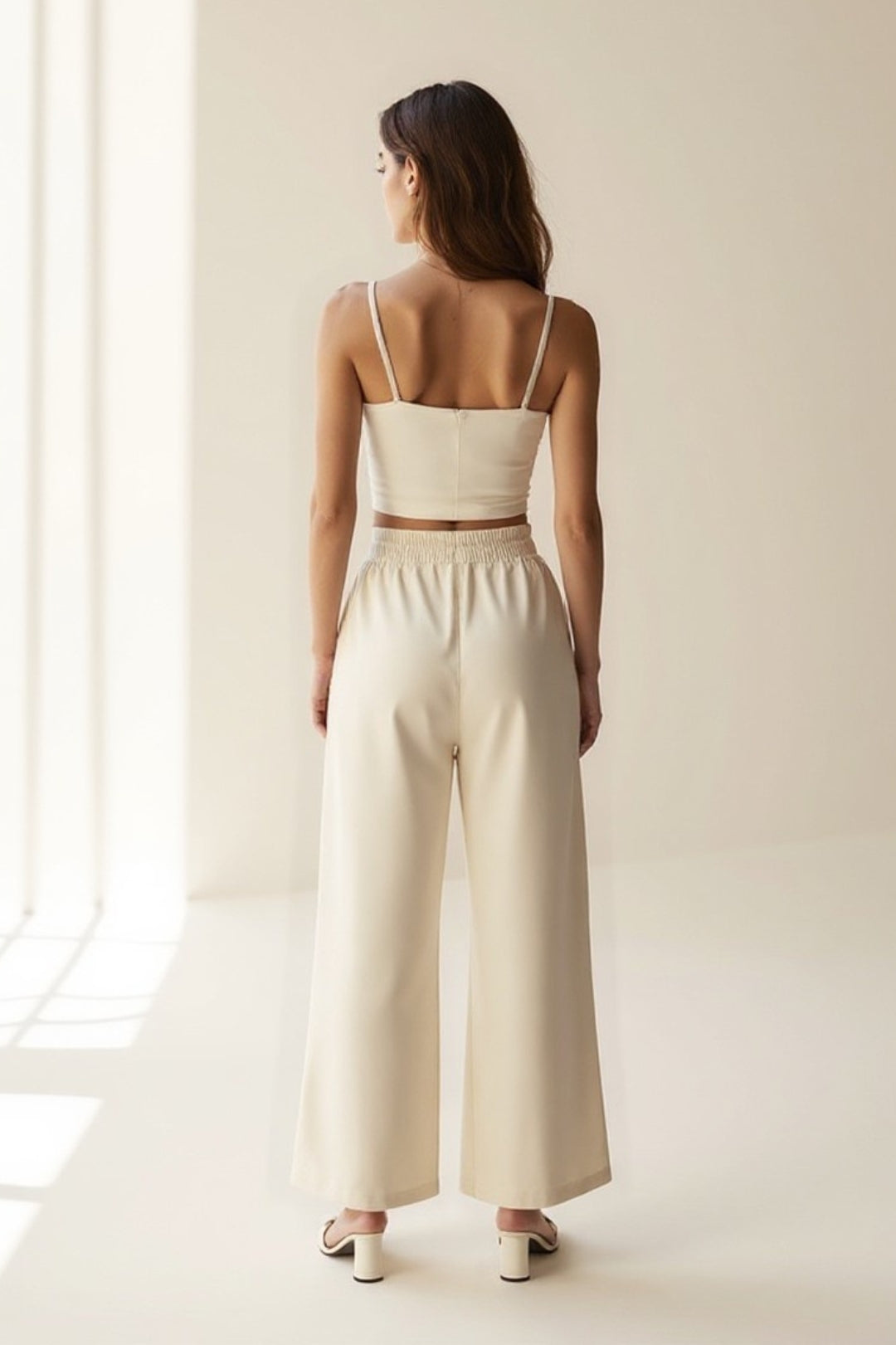 Ensemble Décontracté avec Top à Bretelles et Pantalon Large | Confort Quotidien | Crème Doux