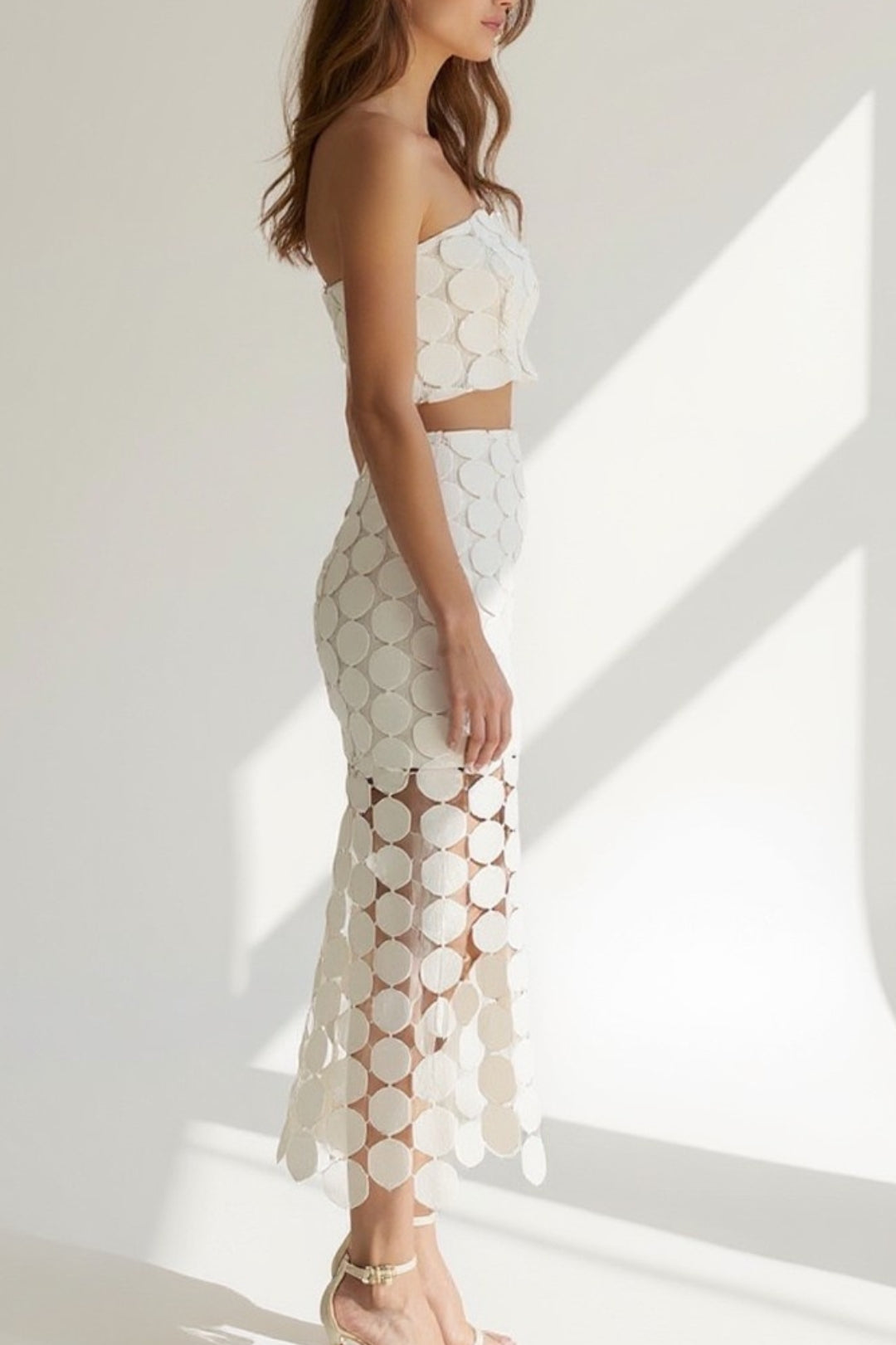 Ensemble Découpé | Design Moderne | Haut Bandeau et Jupe Transparente