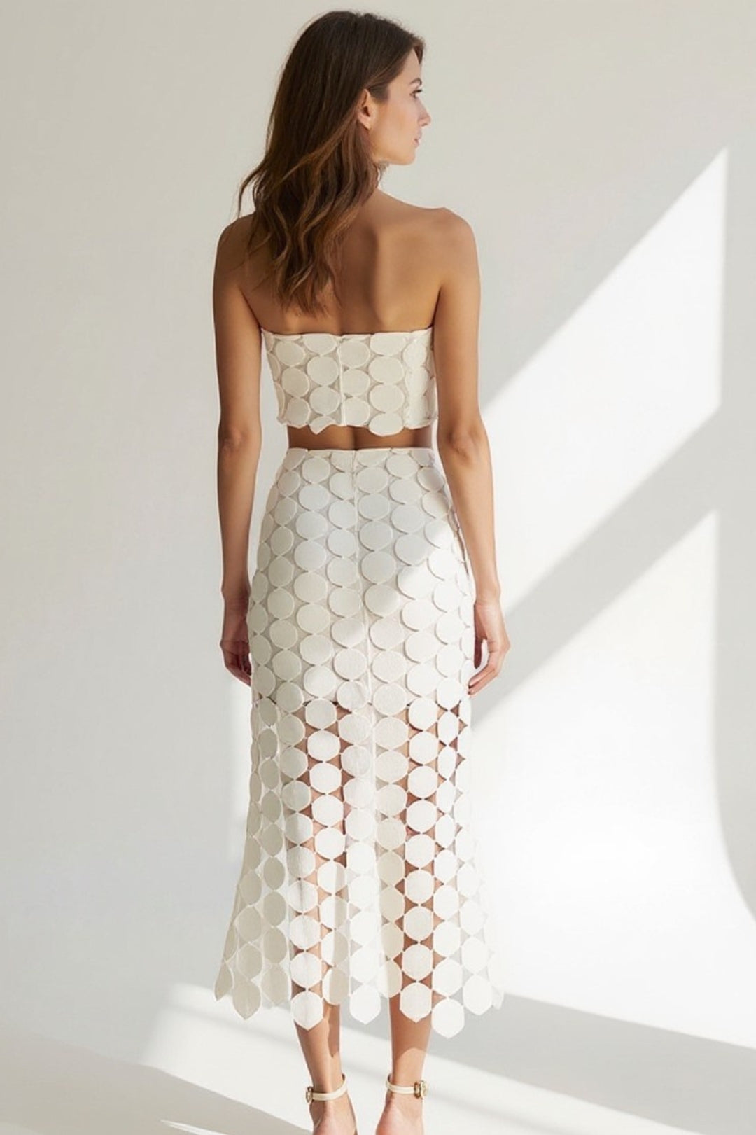Ensemble Découpé | Design Moderne | Haut Bandeau et Jupe Transparente