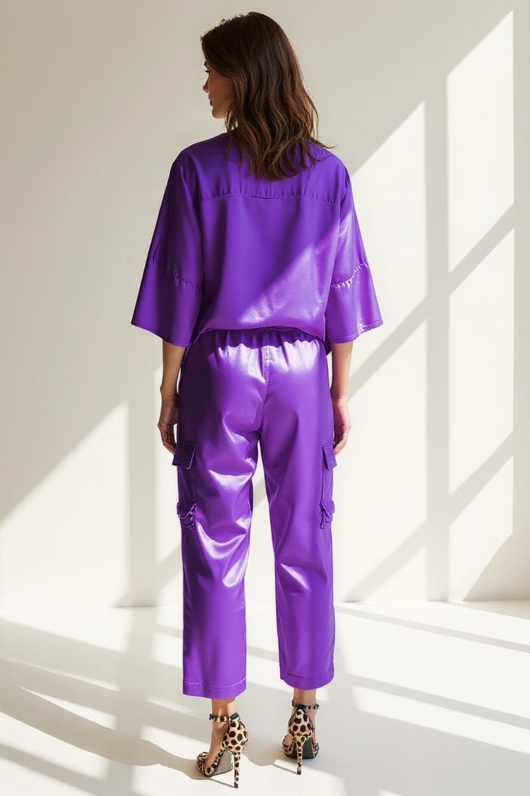 Ensemble Haut Ample et Pantalon Cargo Satiné | Chic et Décontracté