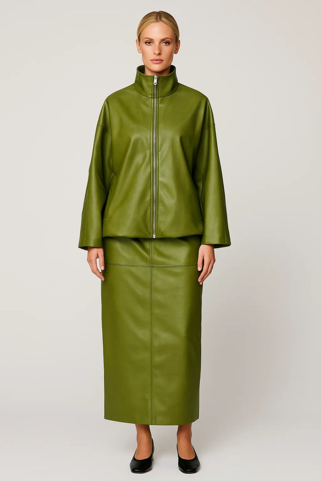 Ensemble Moderne | Veste zippée avec jupe midi assortie | Structure élégante et épurée