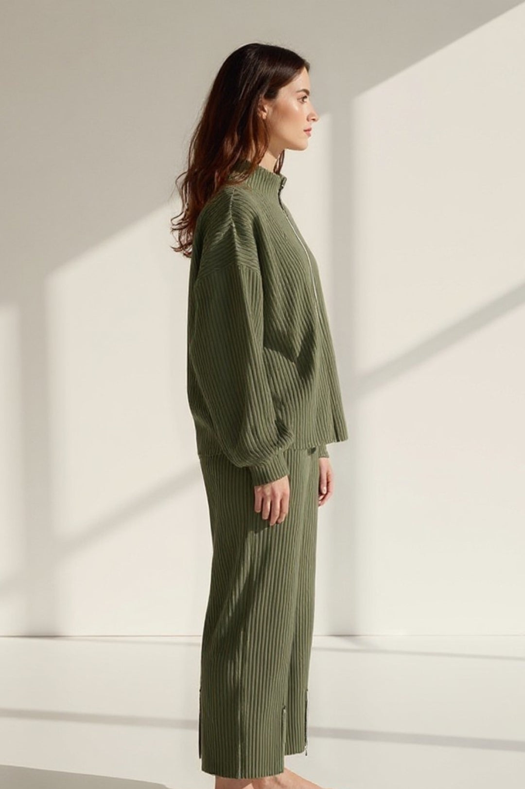 Ensemble Pantalon et Sweat Zippé en Maille Côtelée | Noir ou Vert Kaki | Décontracté et Confortable