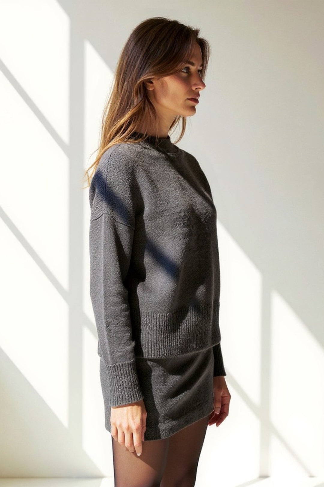 Ensemble Pull en Maille et Jupe Courte | Style Moderne | Confort Chic