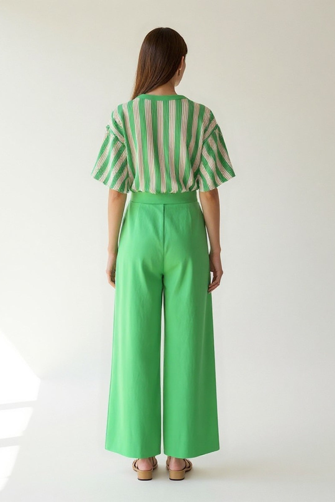 Ensemble Rayé avec Pantalon Large | Deux Pièces | Élégance Décontractée