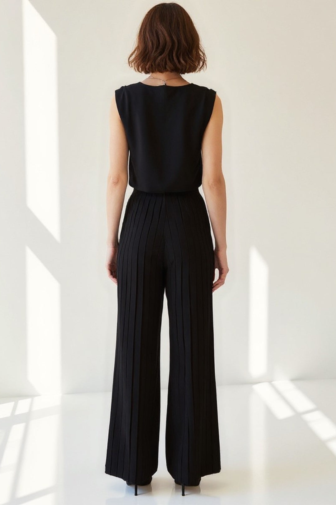 Ensemble Sans Manches à Pantalon Large Plissé | Léger et Élégant | Disponible en Noir et Blanc