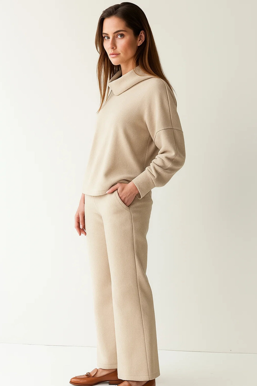 Ensemble Tricot Décontracté | Col Montant Doux | Beige Chaleureux
