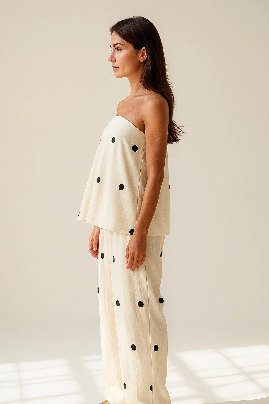 Ensemble top bustier et pantalon à pois | Tissu léger | Confort et élégance estivale
