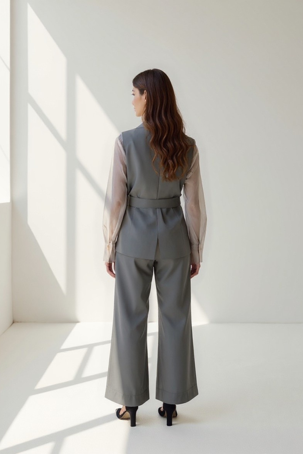 Ensemble Femme | Veste Voilée & Pantalon Large | Élégance Moderne et Fluide