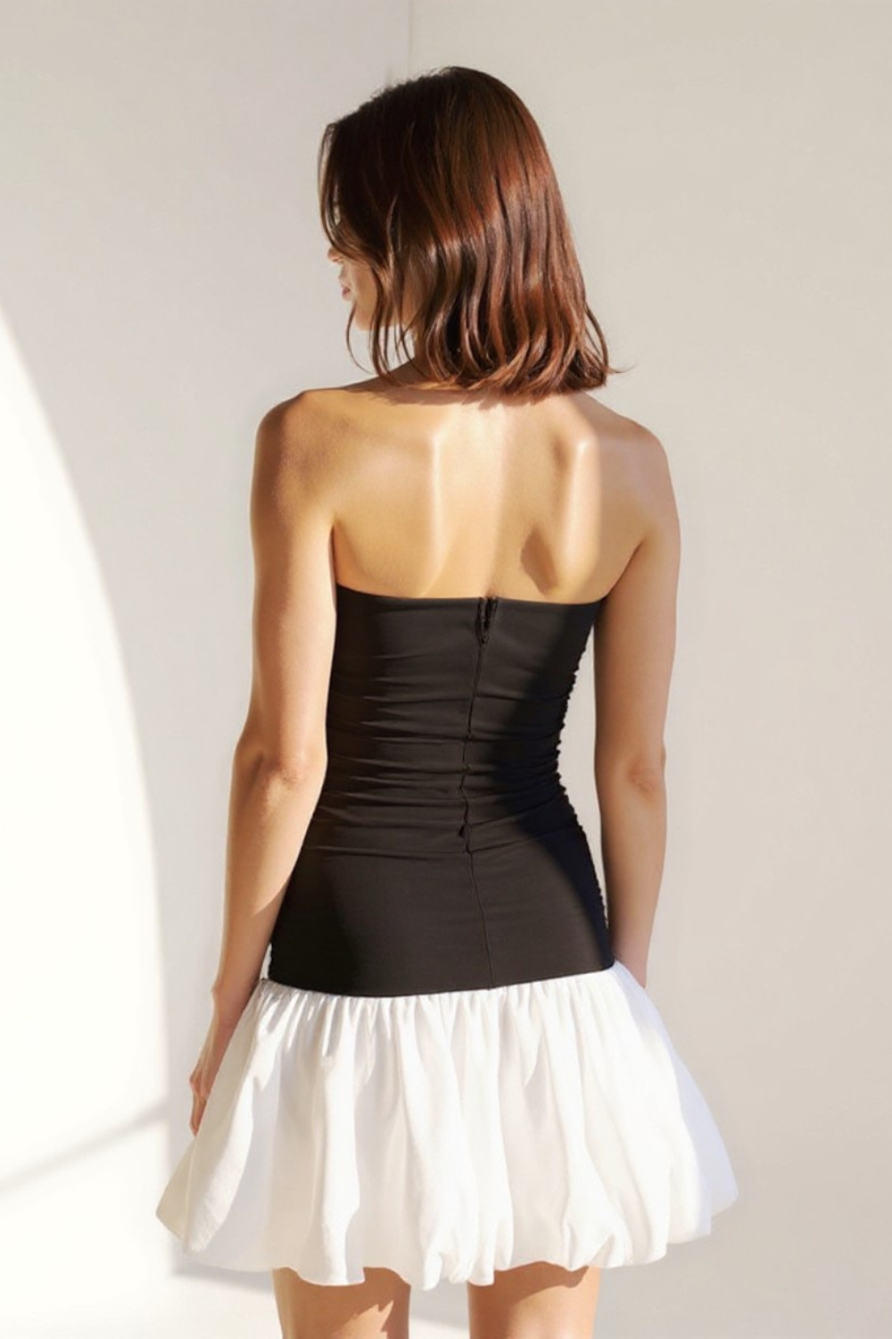 Robe Mini Femme | Bustier Bandeau Noir | Jupe Boule Blanche