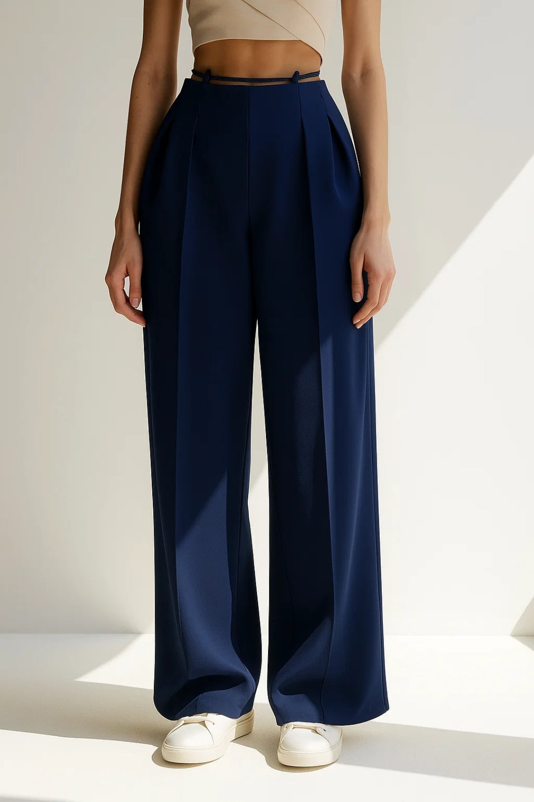 Pantalon Large Plissé | Taille Haute Chic | Bleu Marine et Beige
