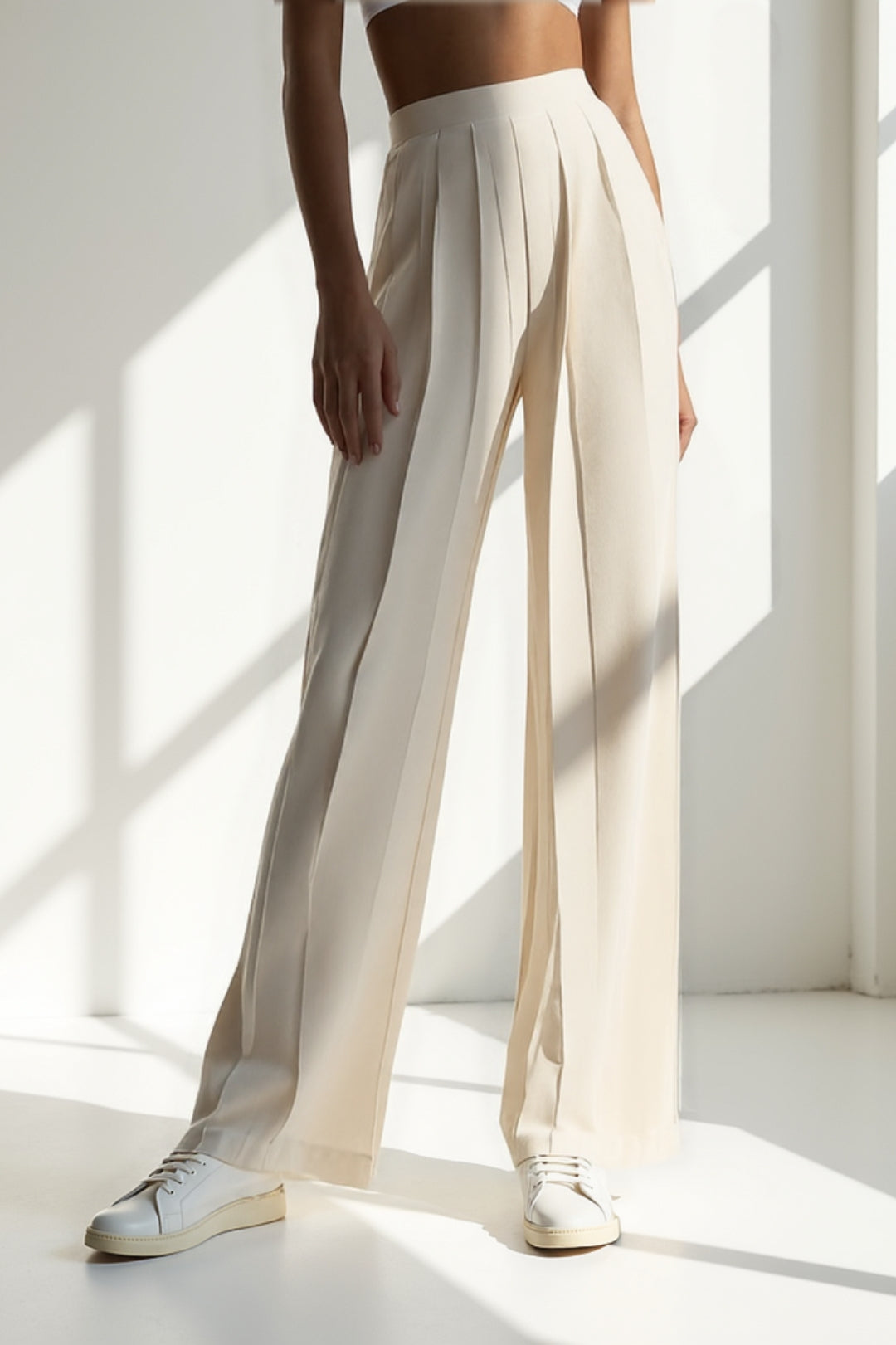 Pantalon Large Plissé | Taille Haute Élégante | Noir et Beige Clair