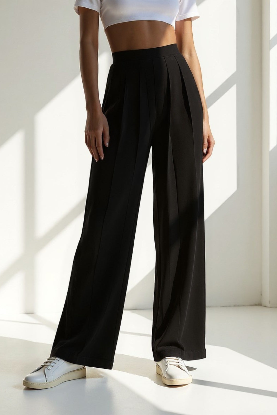 Pantalon Large Plissé | Taille Haute Élégante | Noir et Beige Clair