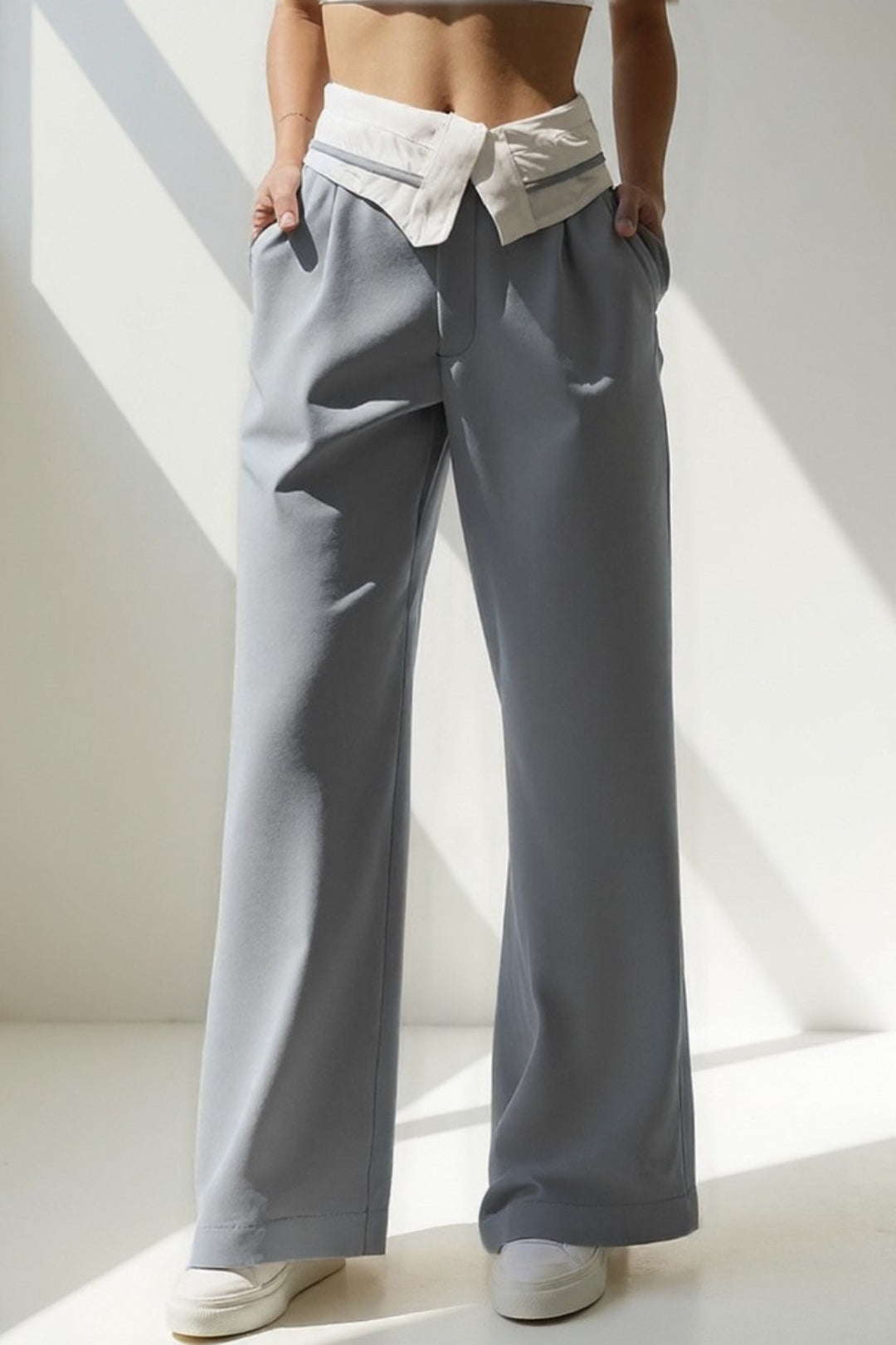 Pantalon Large Taille Haute | Détail Ceinture Contrastée | Gris et Beige
