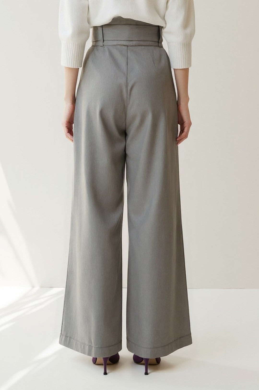Pantalon Large Taille Haute | Gris Élégant | Coupe Structurée et Moderne