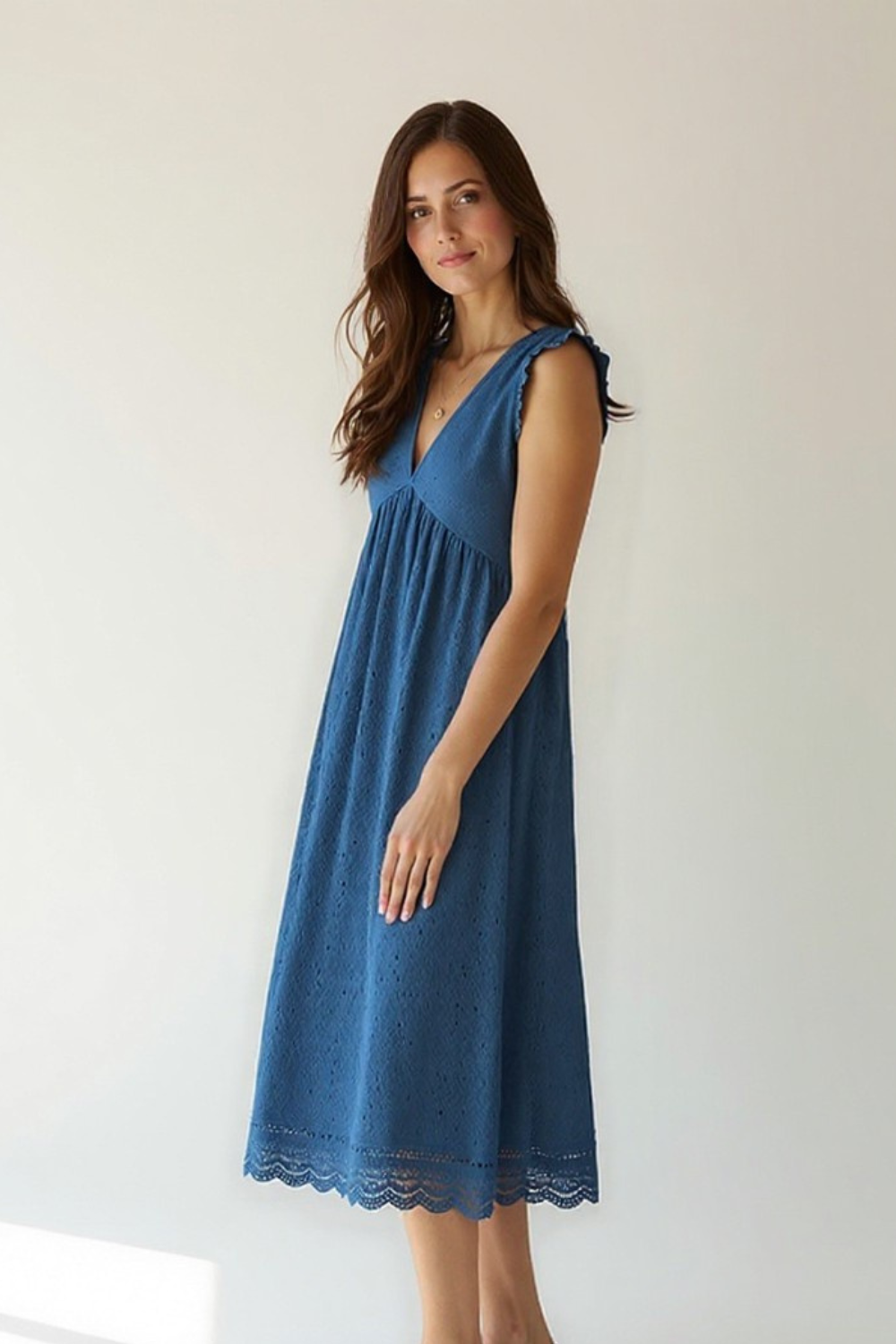 Robe Courte Femme | Coton Brodé Léger | Mancherons Volants