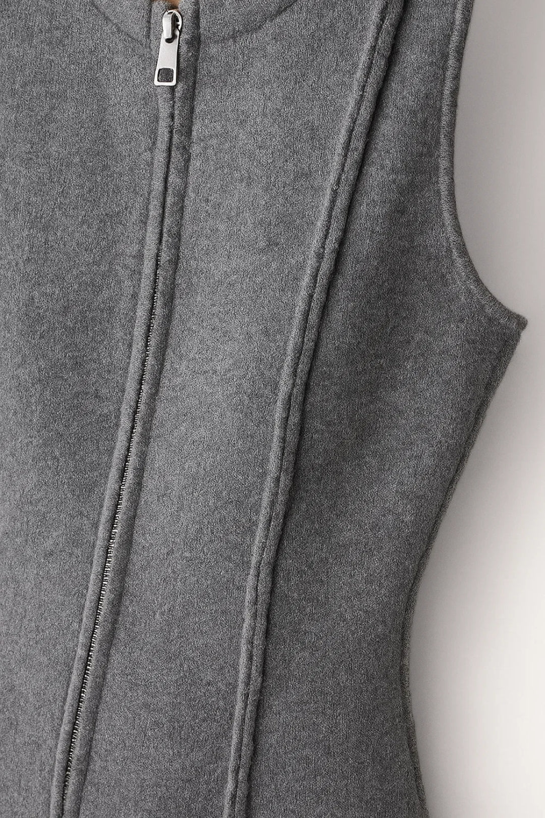 Robe Courte Zippée | Robe Sans Manches Structurée | Moderne et Confortable