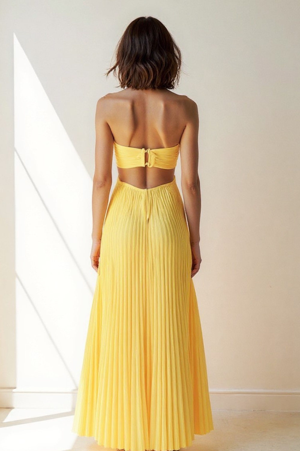 Robe Plissée Femme | Dos Nu Élégant | Tissu Fluide Satiné