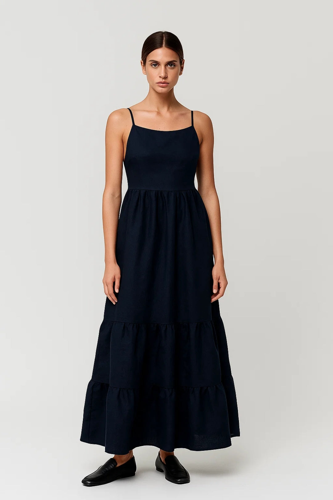 Robe Longue en Lin à Bretelles Fines | Jupe Volantée | Style Estival Léger