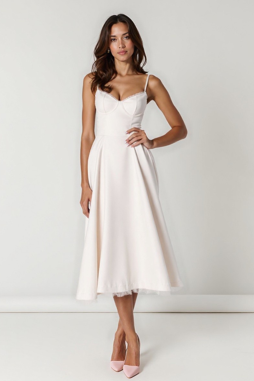 Robe Midi Femme | Coupe Évasée Élégante | Bretelles Fines