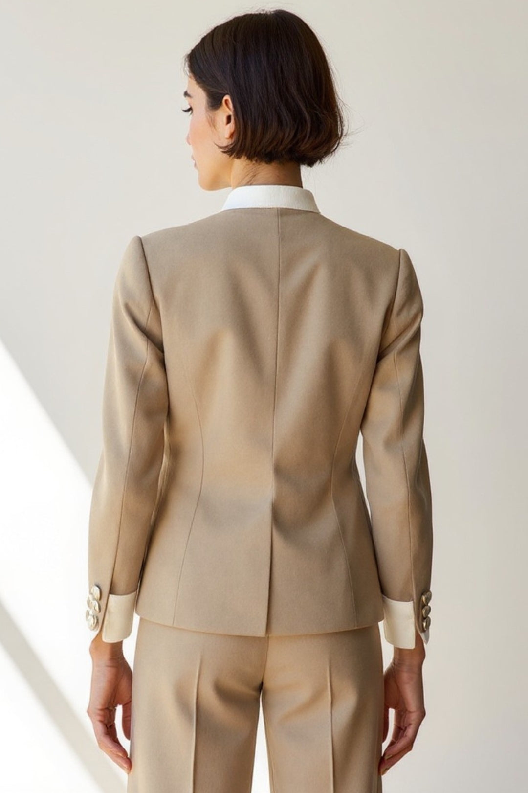 Veste Blazer Femme | Élégante et Structurée | Beige à Détails Blancs