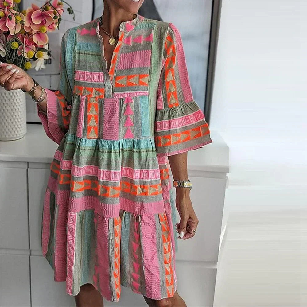 Victoire - Robe d'Été Femme Courte à Imprimé Ethnique Coloré Volants et Col Mao Bohème