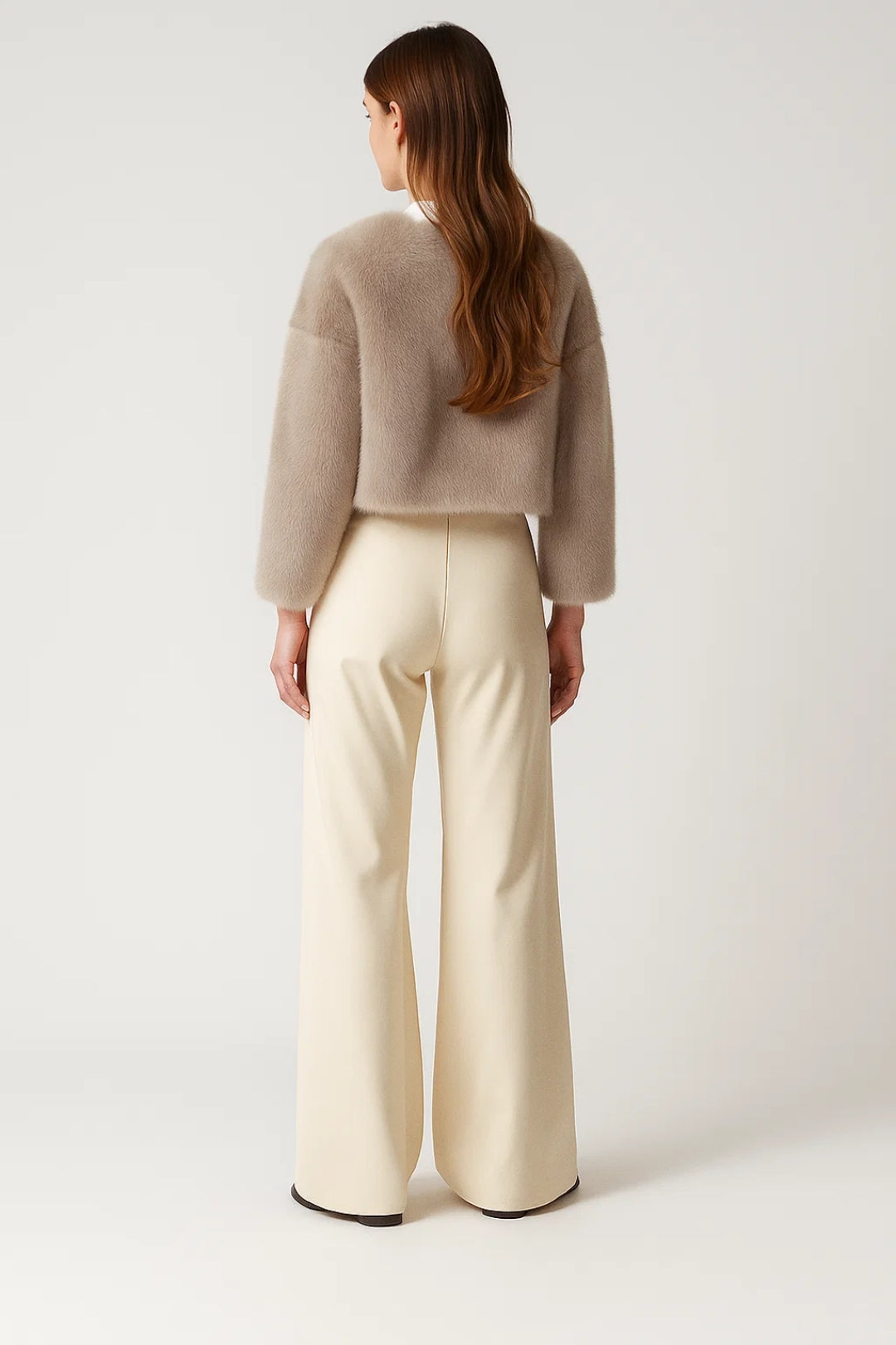 Manteau Court en Fausse Fourrure | Élégant et Douillet | Style Moderne