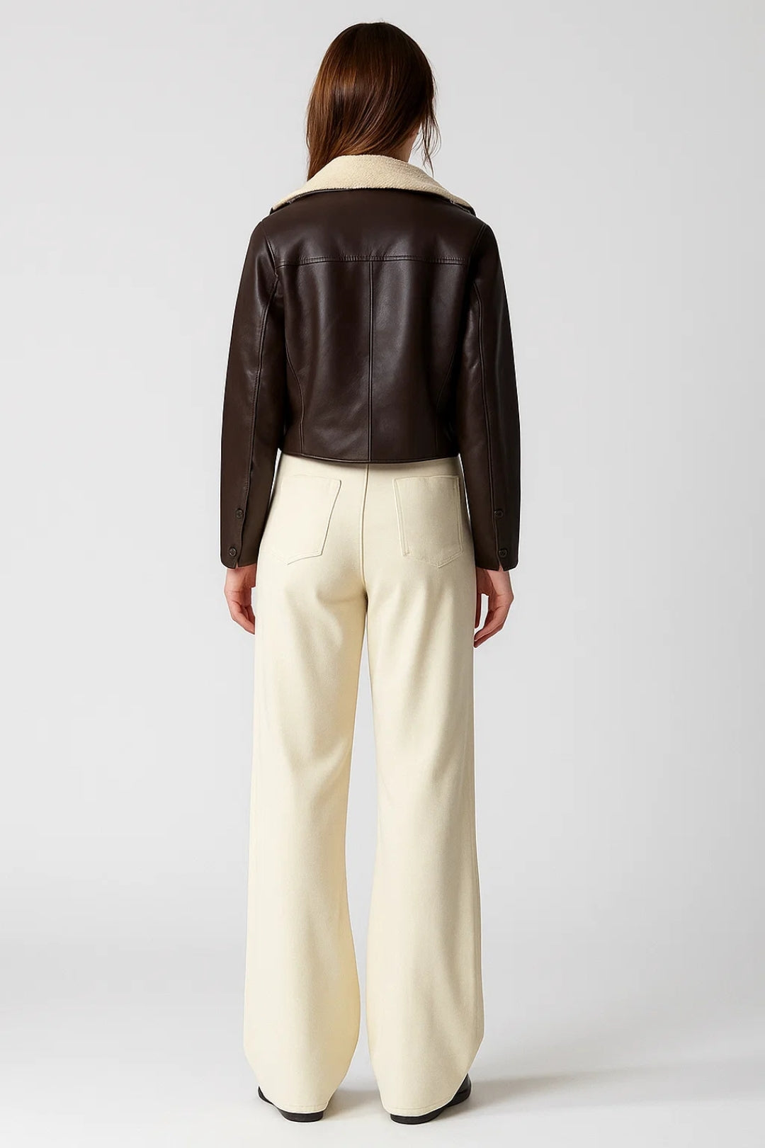 Manteau Court en Similicuir avec Col en Fausse Fourrure | Chaleureux et Élégant