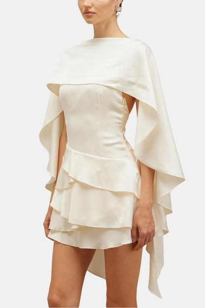 Anaïs - Robe de Soirée Courte Femme Glamour avec Cape Intégrée et Jupe à Volants