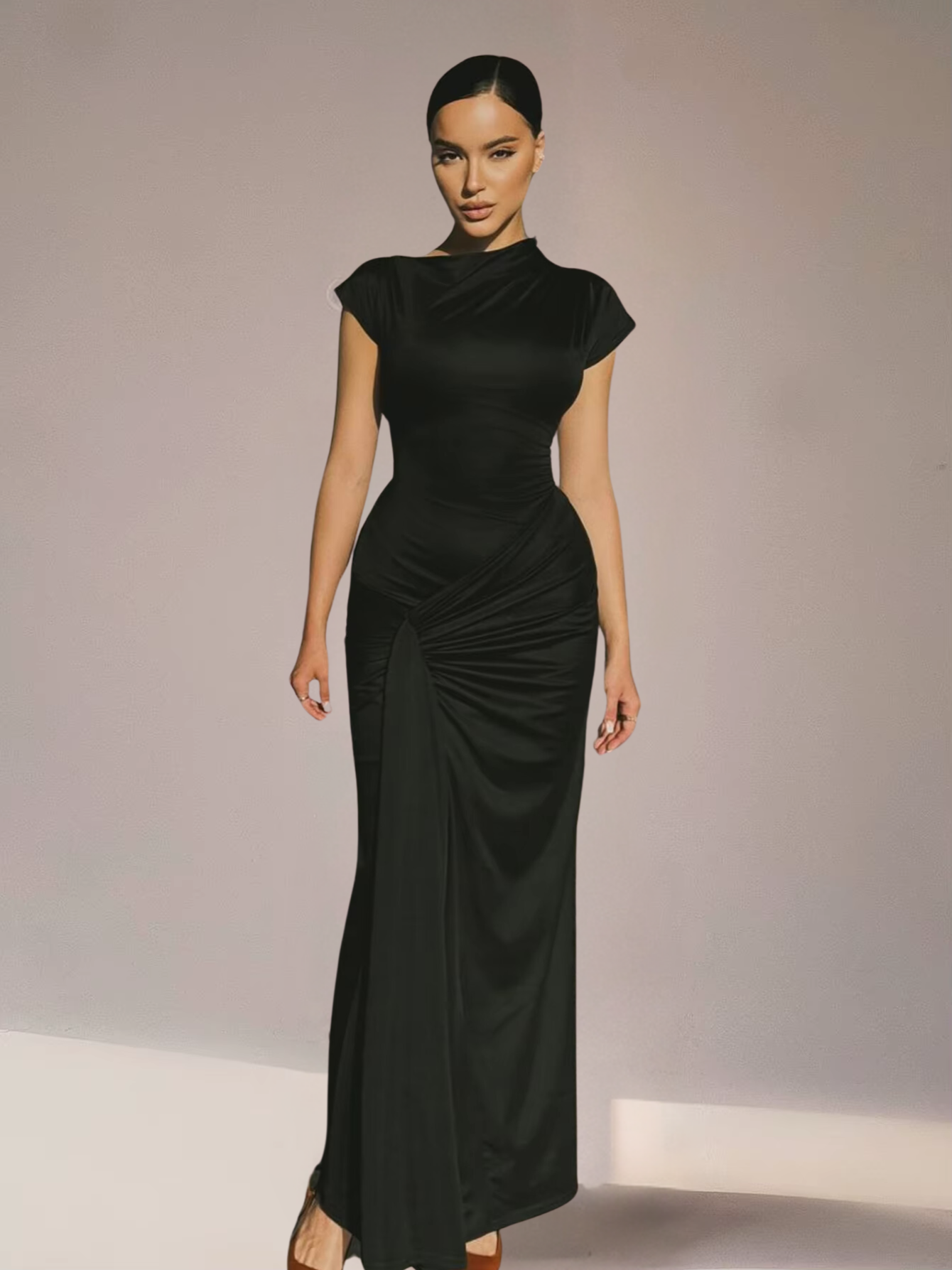 Camille - Robe de Soirée Longue Femme Élégante Moulante avec Col Montant et Drapé Latéral