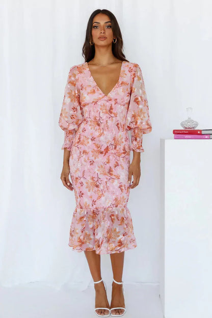 Camille - Robe Élégante Invitée Mariage Femme avec Col V et Manches Bouffantes