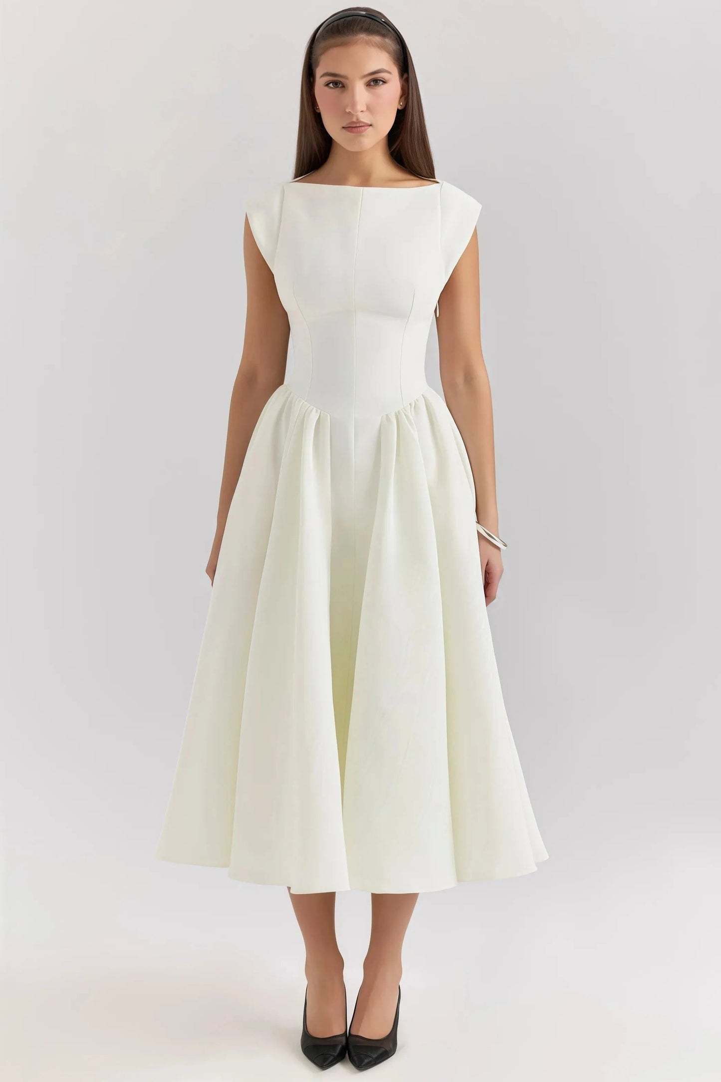 Chloé - Robe Invitée Mariage Simple Femme Élégante Midi à Col Bateau et Jupe Évasée