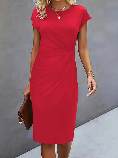 Clara - Robe Invitée Mariage Femme Chic Fourreau Drapé et Manches Courtes