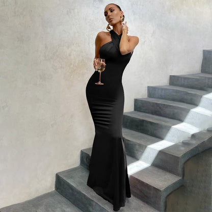 Clara - Robe Maxi Glamour Invitée Mariage Femme avec Col Halter Croisé et Dos Nu