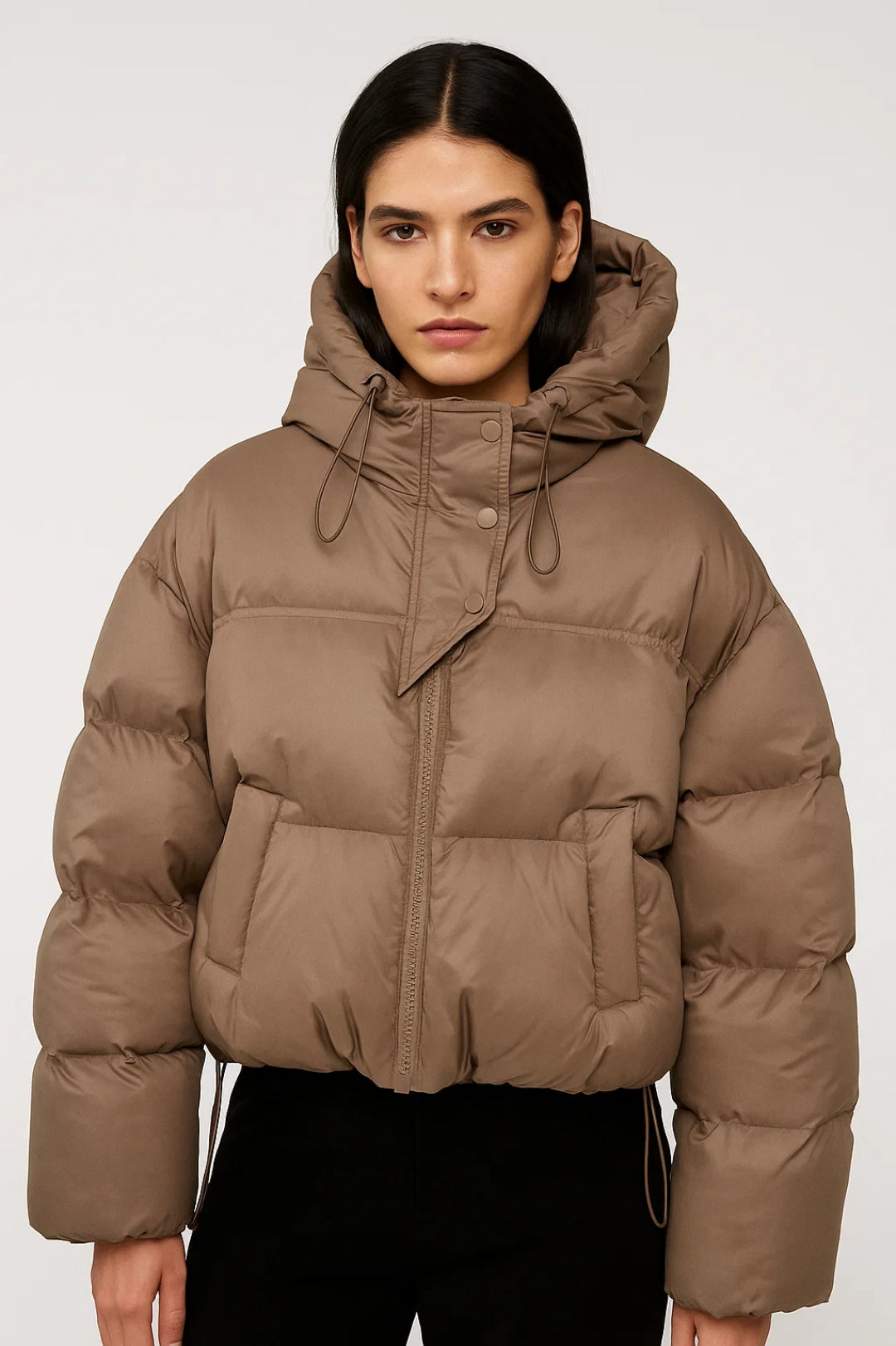 Doudoune Courte Femme | Capuche et Fermeture Asymétrique | Chaude et Fonctionnelle