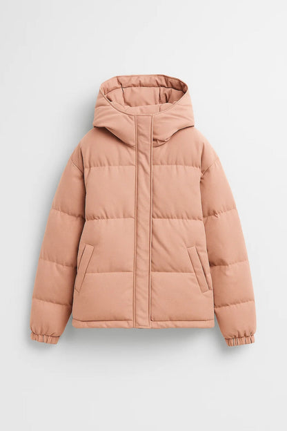 Doudoune matelassée avec capuche | Disponible en vert sauge et rose poudré