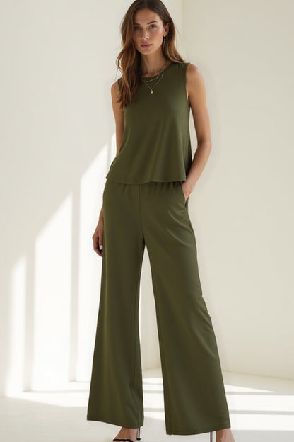 Ensemble Débardeur et Pantalon Large | Tissu Fluide | Confort Élégant