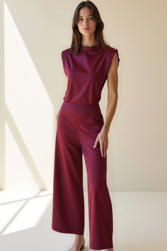 Ensemble Deux Pièces Satiné | Haut Épaulé & Pantalon Large | Élégant et Minimaliste