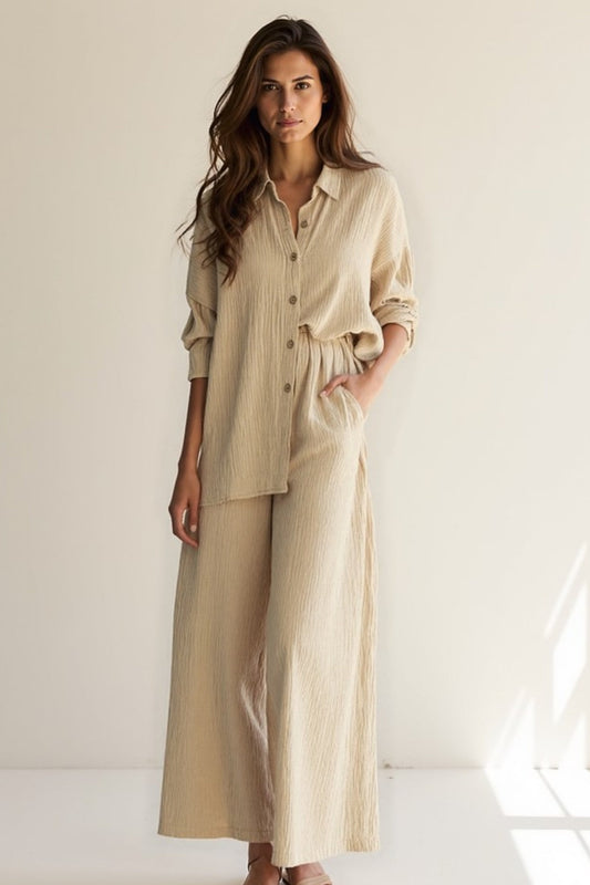 Ensemble Deux Pièces avec Chemise Boutonnée et Pantalon Large | Texture Gaufrée | Noir ou Beige Naturel