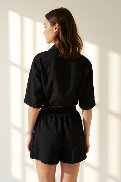 Ensemble Estival Deux Pièces | Chemise Nouée & Short Taille Élastique | Noir Texturé