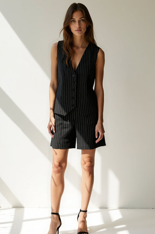 Ensemble Gilet et Short à Rayures | Noir Classique | Chic et Moderne