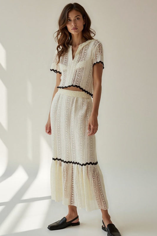 Ensemble Haut en Dentelle et Jupe Longue | Style Bohème | Élégance Aérée