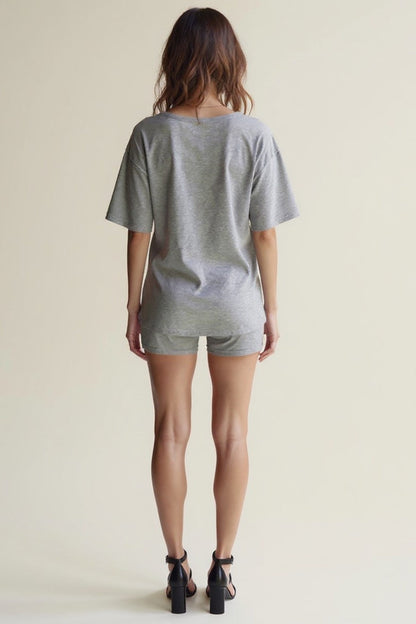 Ensemble T-shirt Col V et Short Court | Jersey Doux | Confort Décontracté