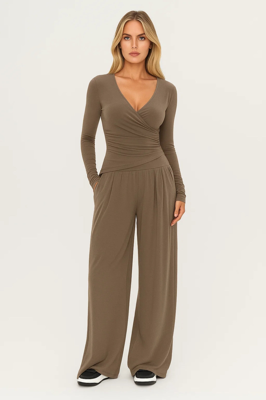 Ensemble Élégant Croisé | Haut Ajusté et Pantalon Large | Léger et Respirant