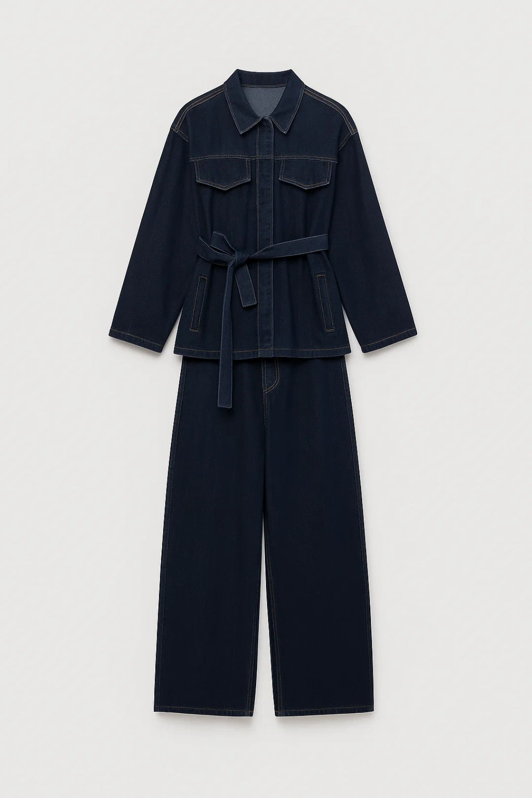 Ensemble pantalon et veste ceinturée | Tenue complète pour femme | Look structuré et moderne