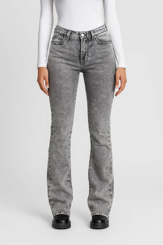 Jean Femme | oversize | silhouette droite pour Mi-Saison