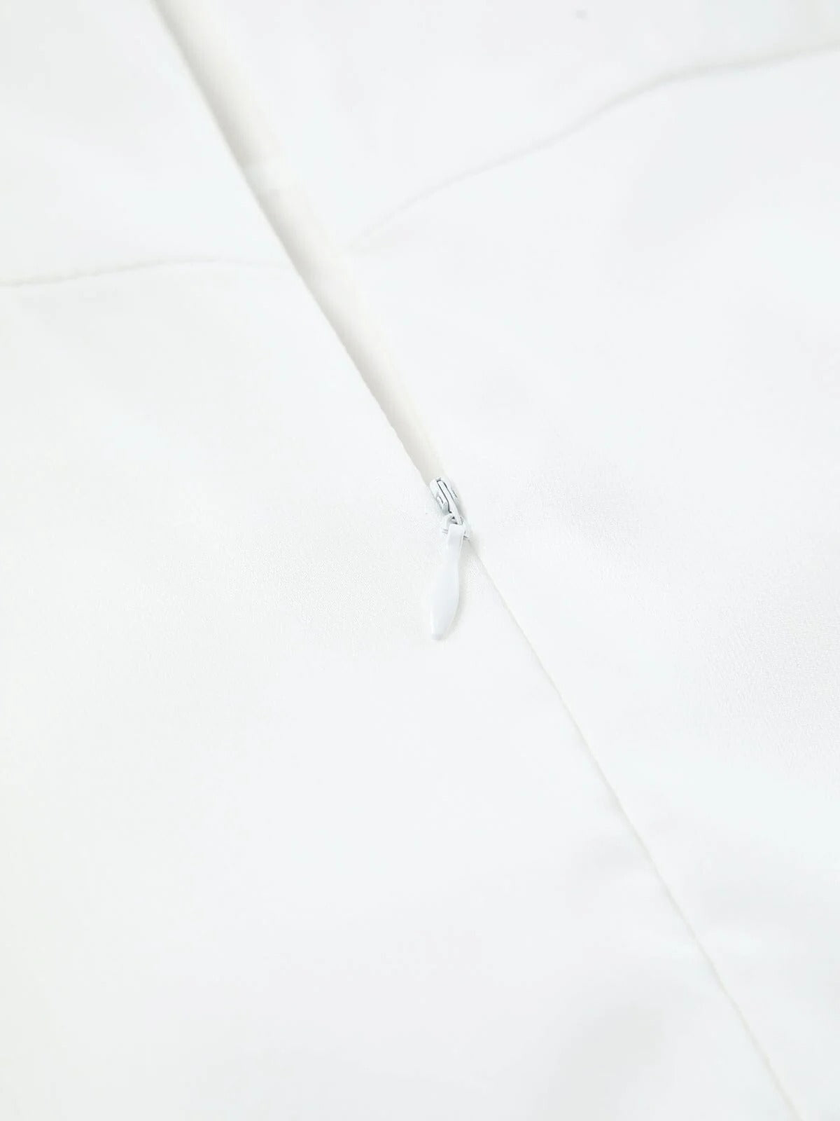 Juliette - Robe Élégante Invitée Mariage Femme avec Bretelles et Jupe Évasée