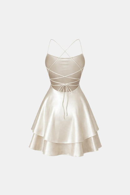 Léa - Robe d'Été Femme Courte Tendance avec Dos Nu Croisé et Jupe Évasée à Double Volant