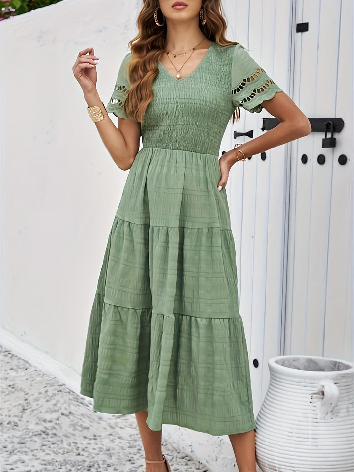 Louise - Robe Invitée Mariage Femme Bohème Smockée à Col V et Jupe Étagée