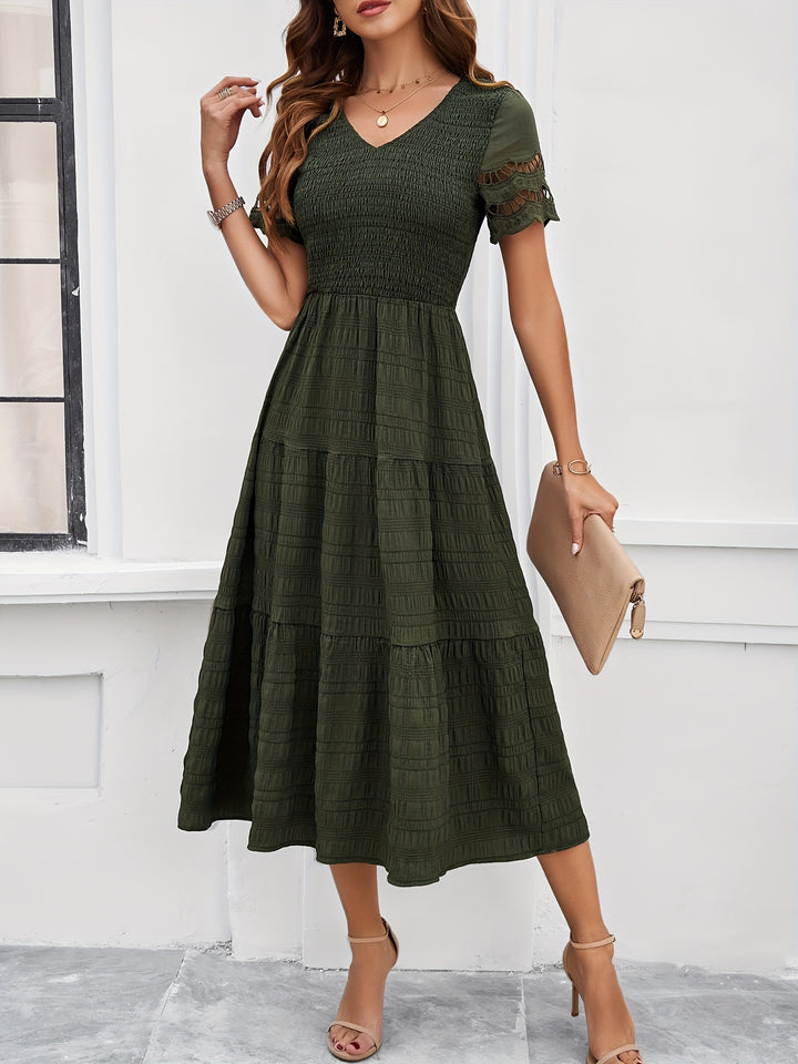 Louise - Robe Invitée Mariage Femme Bohème Smockée à Col V et Jupe Étagée
